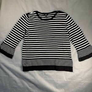 Jones New York Monochrome Striped Top